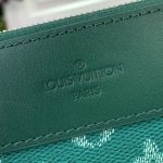 Louis Vuitton Pochette Voyage Souple Green 21Cm M12665 - Image 7