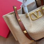 Valentino Garavani Medium Straw Summer Tote Beige 35Cm 7W2B0K39YCE D84 - Image 4