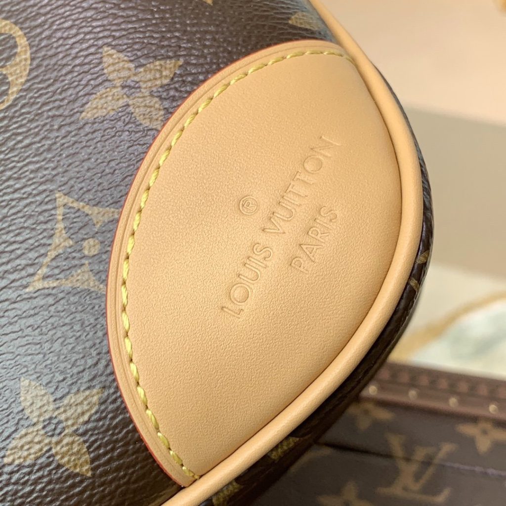 Louis Vuitton Boulogne PM Monogram Canvas Shoulder Bag Natural 29cm M45832 - Image 7