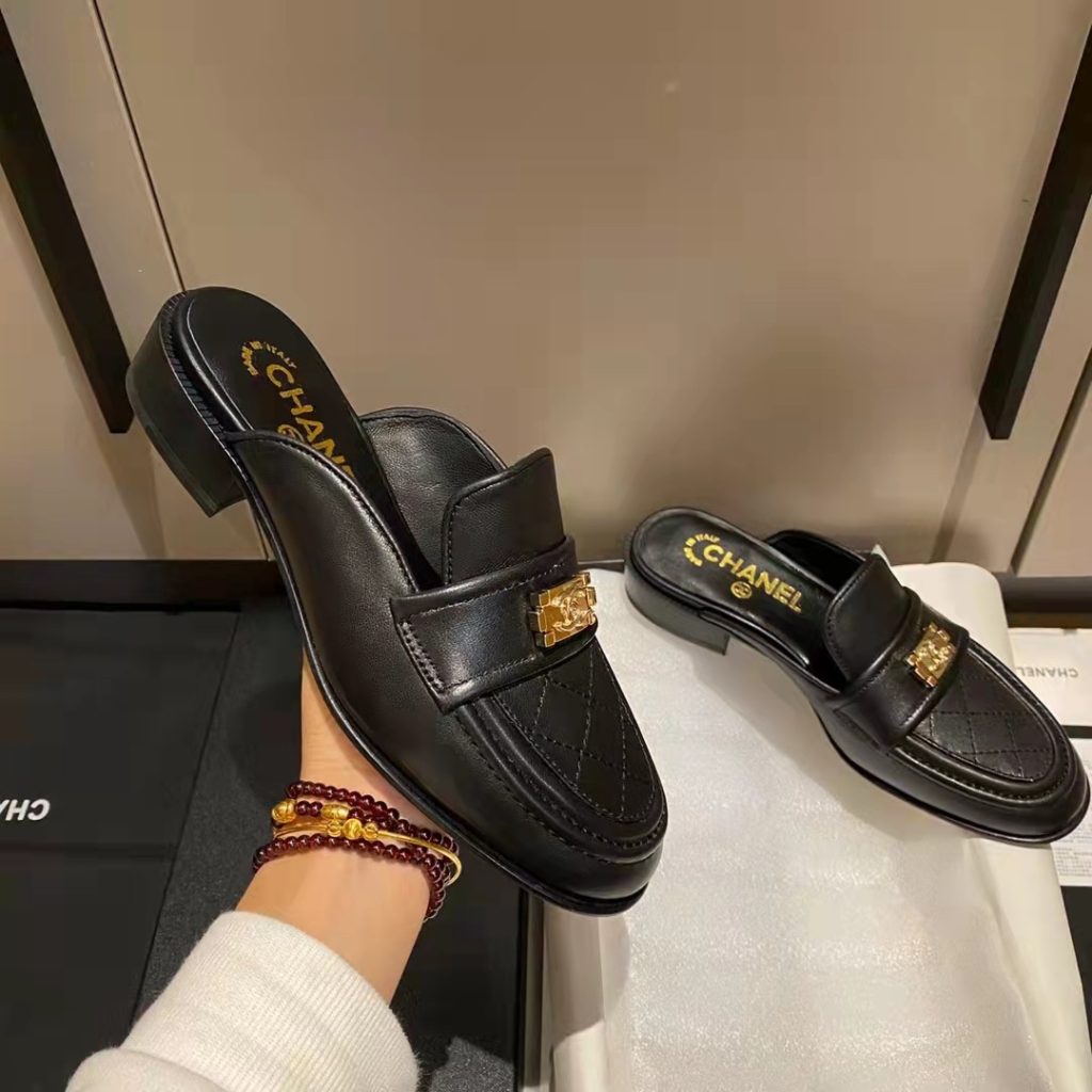 Chanel Casual Pain Laether Elegant Mules Sandals Black - Image 5