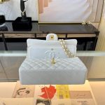 Chanel Classic Medium Handbag White 25cm A01112 - Image 5