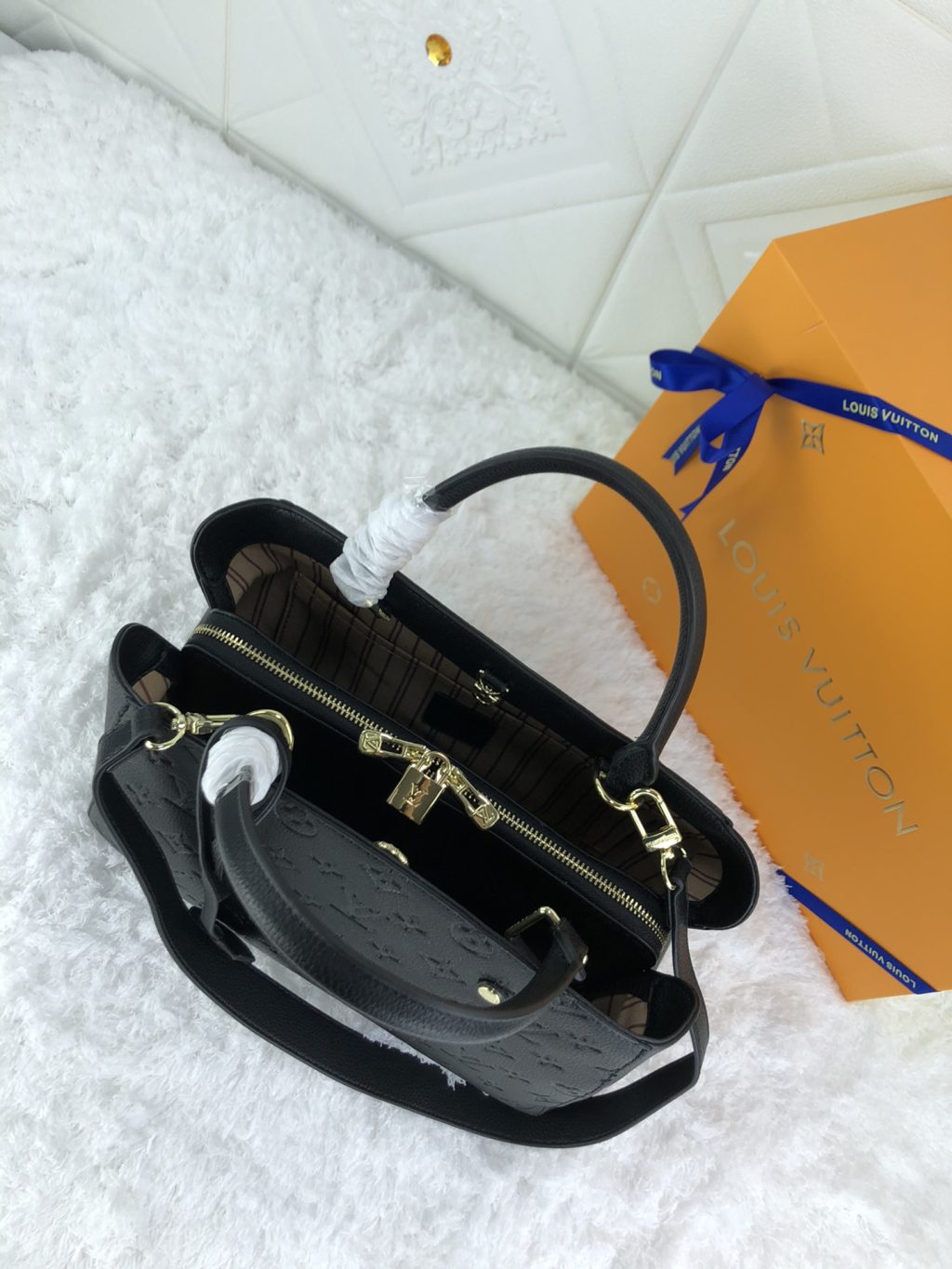 Louis Vuitton Montaigne MM Monogram Empreinte Leather Black 33Cm M41048 - Image 3