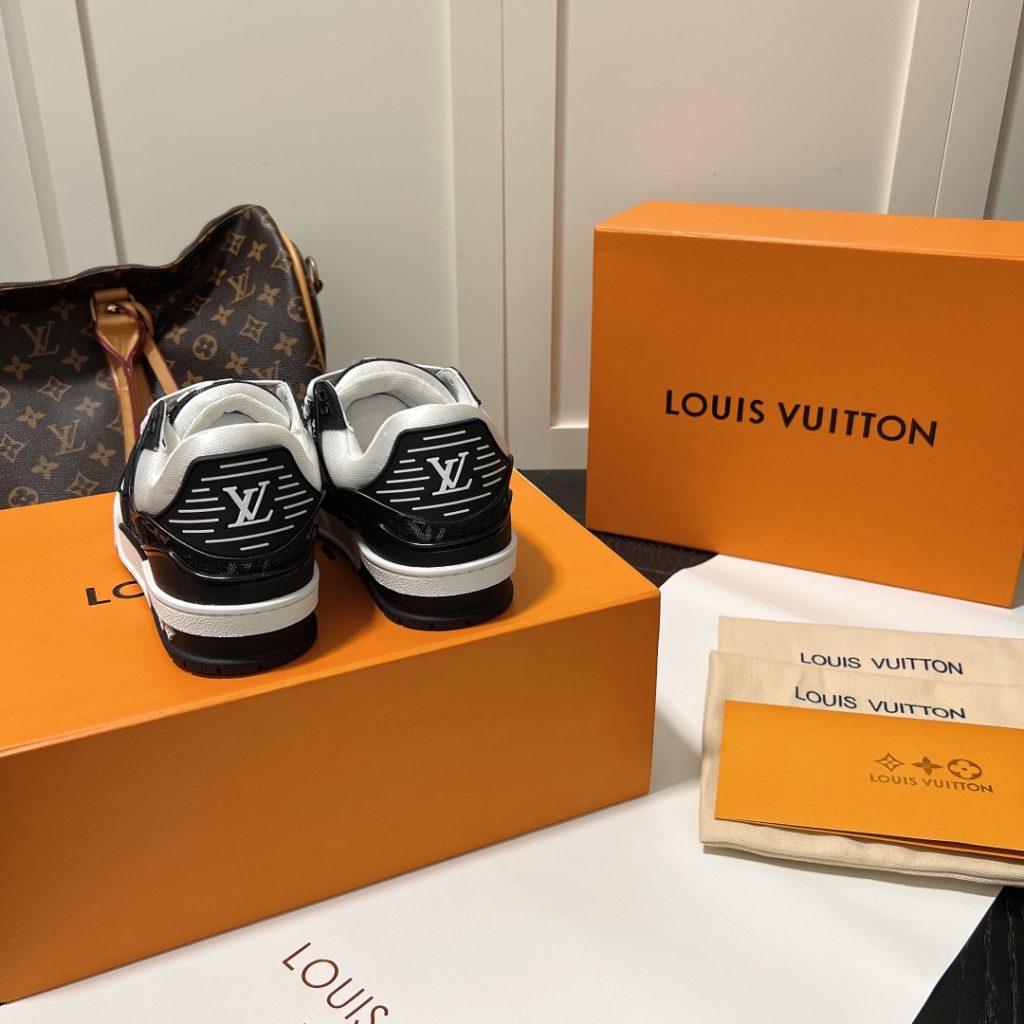 Louis Vuitton Trainer Sneaker Black And White 1A9Jgb - Image 5