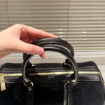 Gucci Small Jumbo GG Canvas Duffle Bag Black 30Cm - Image 4