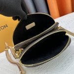 Louis Vuitton Be Alma Monogram Canvas Beige Tag 22Cm - Image 8