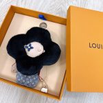 Louis Vuitton Vivienne Fashionista Bag Charm Lady - Image 8