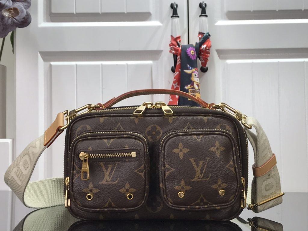 Louis Vuitton Utility Crossbody Bag Monogram Canvas Brown 18cm M80446 - Image 3