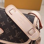 Louis Vuitton Monogram Sologne Brown 26Cm M42250 - Image 8