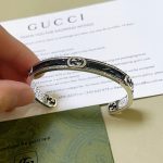 Gucci Cuff Bracelet Interlocking Gg Sterling Silver Black Enamel - Image 5