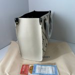 Louis Vuitton Onthego MM Monogram Cream Black 35Cm M46016 - Image 4