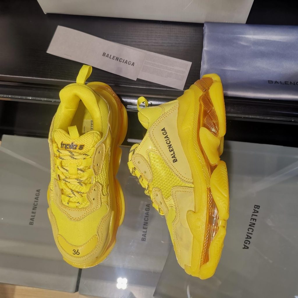 BALENCIAGA TRIPLE S - Image 4