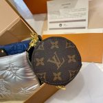 Louis Vuitton Maxi Multi Pochette Accessoires Navy And Silver 23Cm M21057 - Image 5