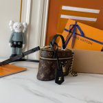 Louis Vuitton Vanity Chain Pouch Monogram Reverse Canvas Brown 19Cm M47125 - Image 8