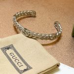 Gucci Silver Interlocking G Cuff Bracelet - Image 4
