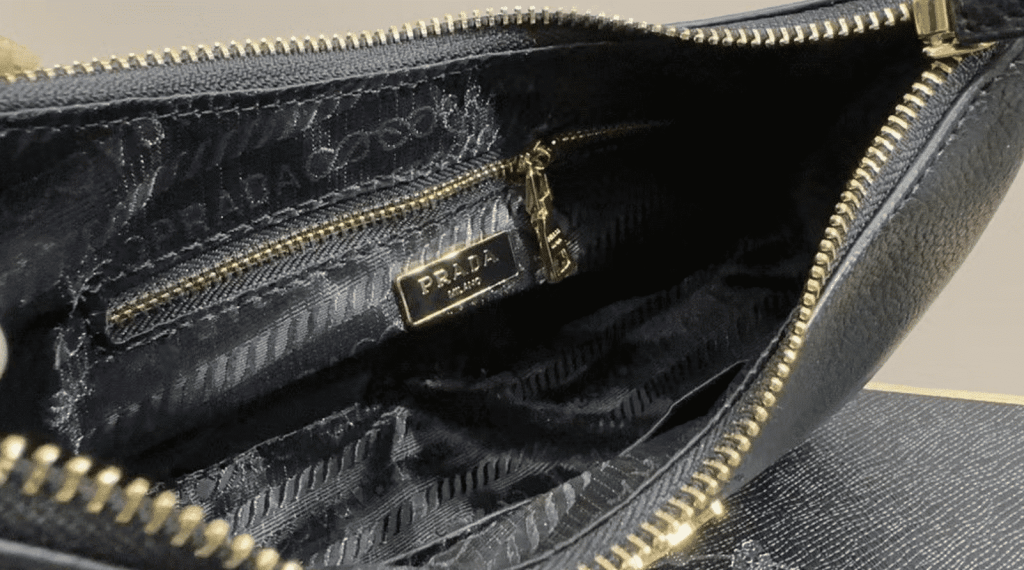 Prada Hobo Bag Black 23Cm - Image 5