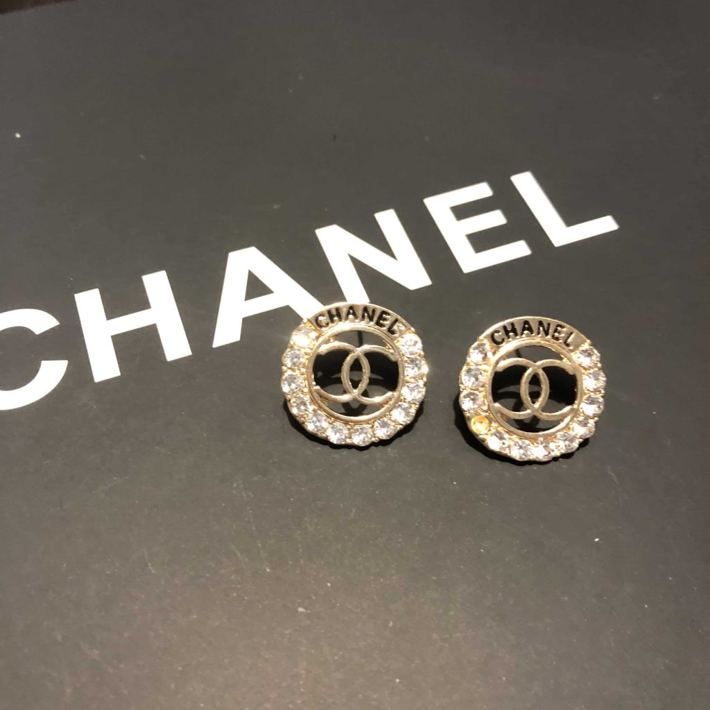 Chanel Cc Earrings Gold - Image 3