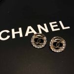 Chanel Cc Earrings Gold - Image 4