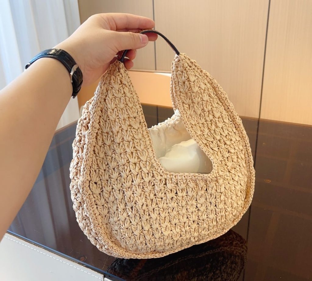 Celine Classic Panier Hobo Bag In Raffia And Calfskin Natural Tan 30Cm 112772Eyr 02Nt - Image 6