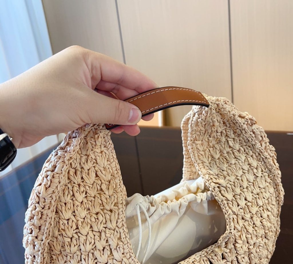 Celine Classic Panier Hobo Bag In Raffia And Calfskin Natural Tan 30Cm 112772Eyr 02Nt - Image 9