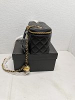 Chanel Pearl Crush Vanity Case With Chain In Black 17Cm - Image 8