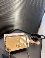 Chanel Flap Bag Gold Metal 18Cm - Image 11