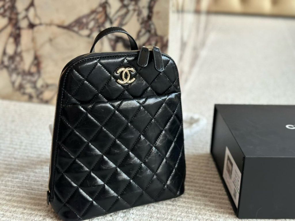 Chanel My Pocket Backpack Shiny Black 24cm - Image 6