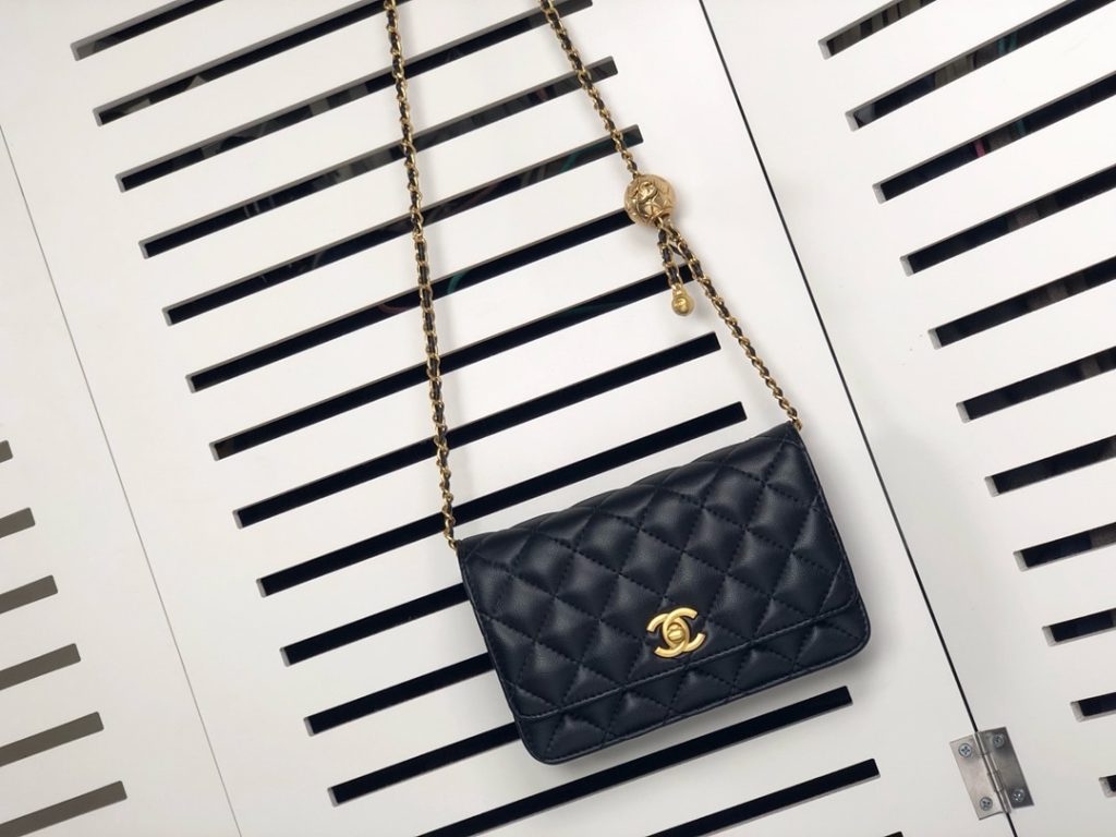 Chanel Woc Falp Pearl Crush Bag With Chain Black 19Cm - Image 5