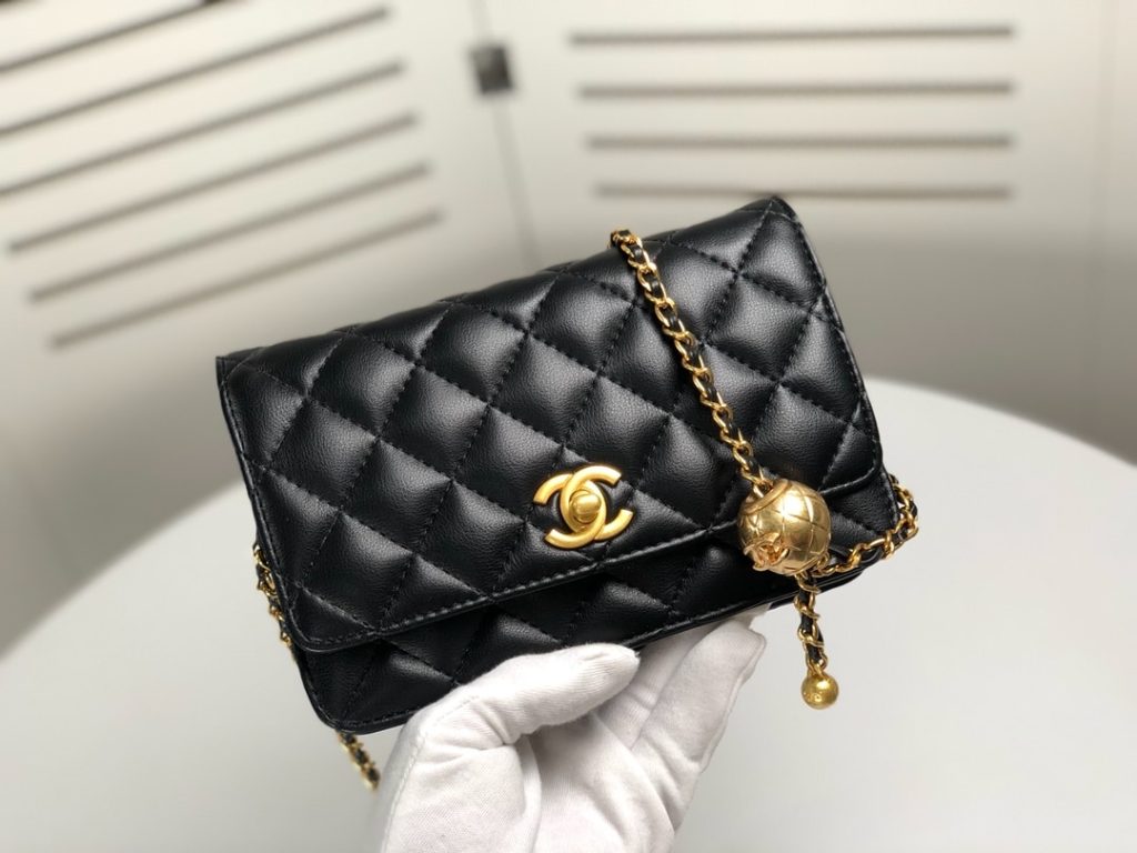 Chanel Woc Falp Pearl Crush Bag With Chain Black 19Cm - Image 7