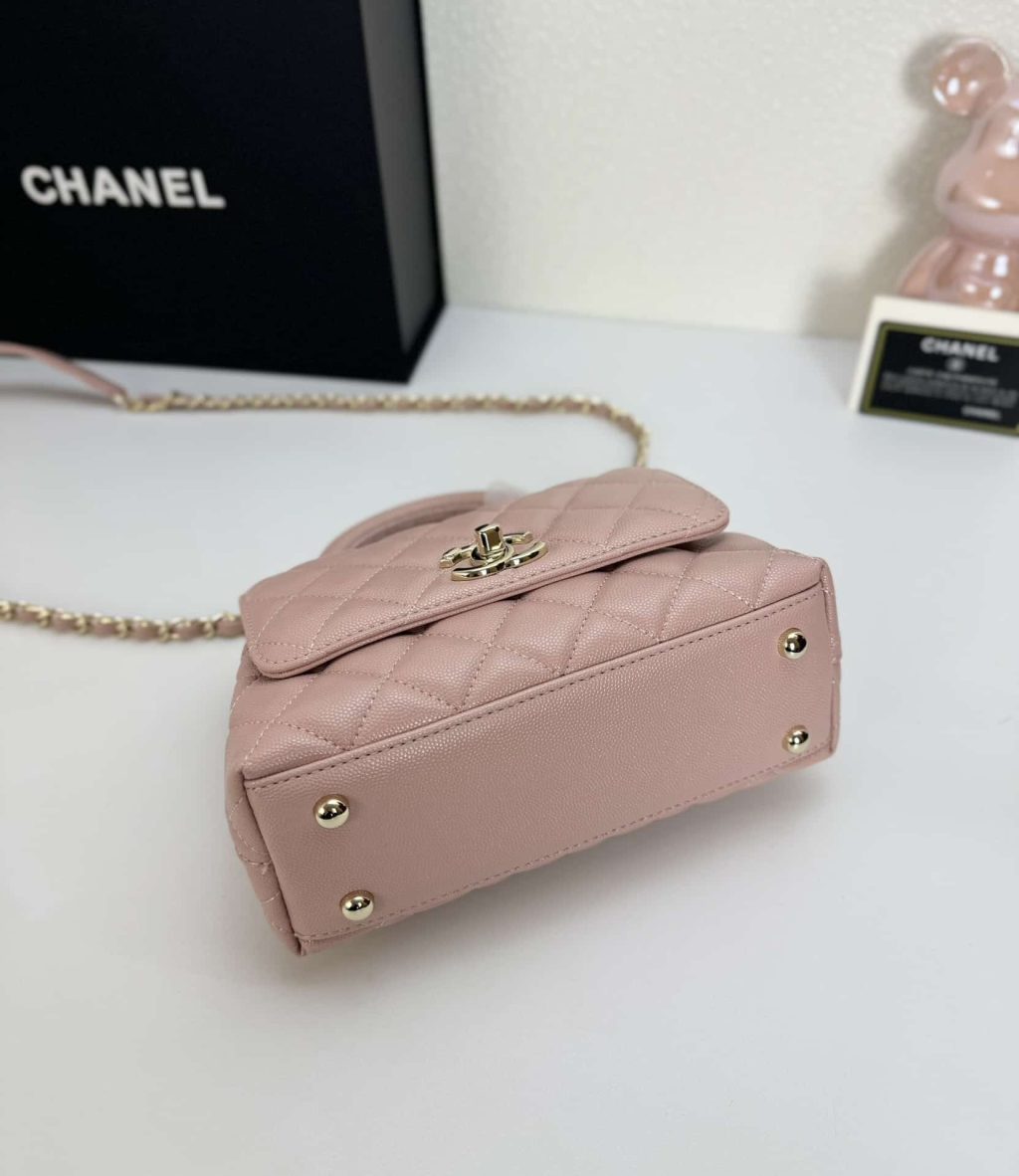 Chanel Small Coco Handle Light Pink Caviar Light Gold Hardware 20Cm - Image 5