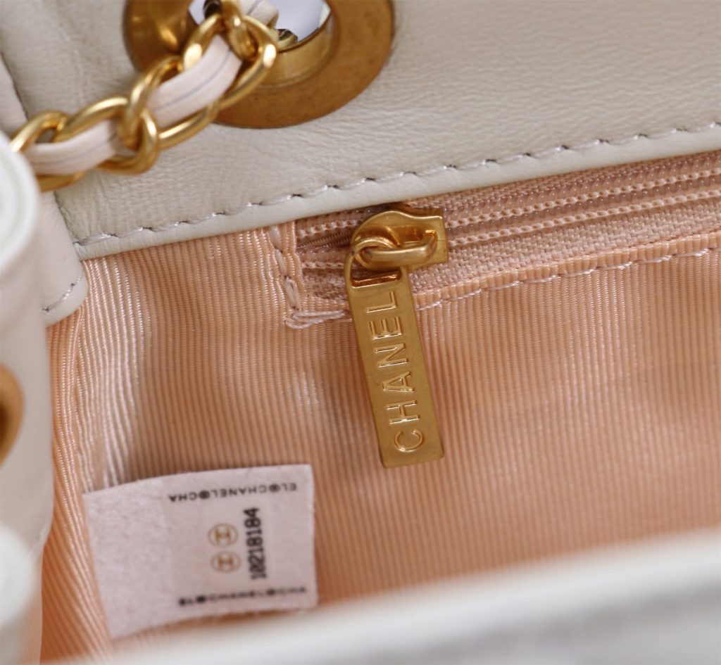 Chanel Mix Accordion Cc Flap Bag Quilted Glazed Leather White 23Cm - Image 5