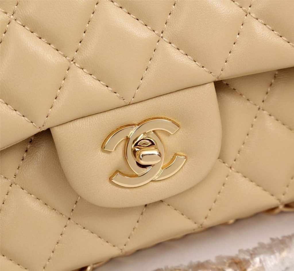 Chanel Classic Flap Beige Gold Hardware 25Cm - Image 7
