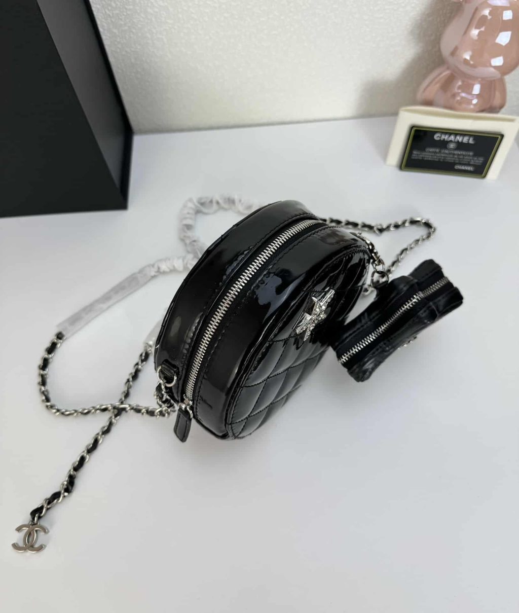 Chanel Round With Charm And Star Coin Purse Black 15Cm - Image 8