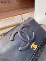 Chanel Timeless Cc Flap Maxi Black 31Cm - Image 5