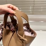 Hermes Picotin Lock 18 Bag Etoupe With Gold 18Cm H056289Cc18 - Image 6