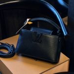 Louis Vuitton Capucines East West Mini Bag Black 22cm M23955 - Image 3