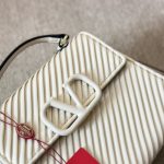 Valentino Garavani Small Vsling Handbag White 20Cm - Image 4