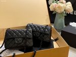 Chanel Flap Bag Black 20Cm - Image 4