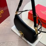 Valentino Garavani Ohval Shoulder Bag Black 28Cm 5W2B0N88Cvc 0No - Image 5