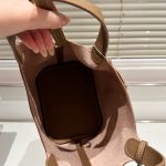 Hermes Picotin Lock 18 Bag Etoupe With Gold 18Cm H056289Cc18 - Image 5