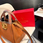Valentino Garavani Alltime Handbag In Almond 26Cm 5W2B0Q18Imz Zg1 - Image 6