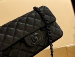 Chanel Flap Bag Black 20Cm - Image 7