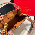 Valentino Garavani Alltime Handbag In Almond 26Cm 5W2B0Q18Imz Zg1 - Image 7