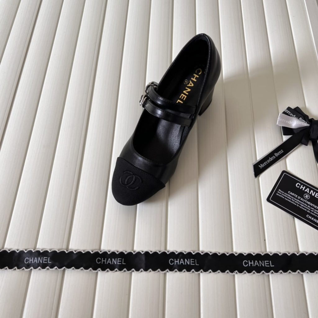 Chanel Mary Janes And Grosgrain Black G45696 B16524 Nx492 - Image 4