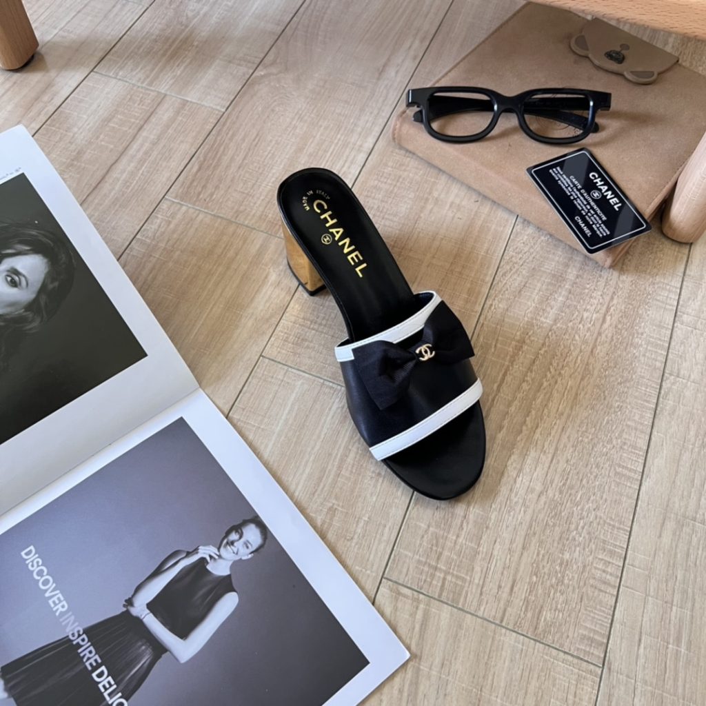 Chanel Grosgrain Ribbon Bow Mule Leather Gold Black - Image 7