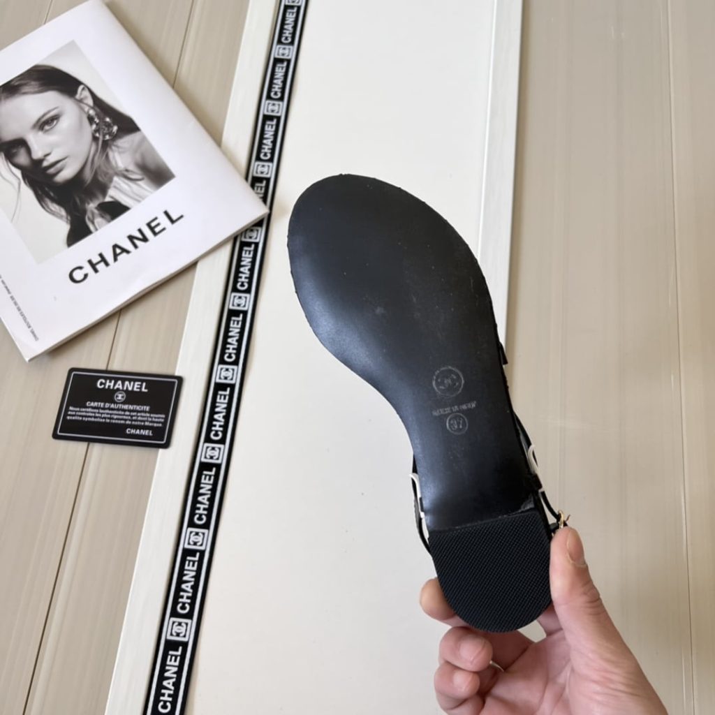 Chanel Black Quilted Leather With White Camellia Cc Logo Sandals G45258 X01000 94305 - Image 8