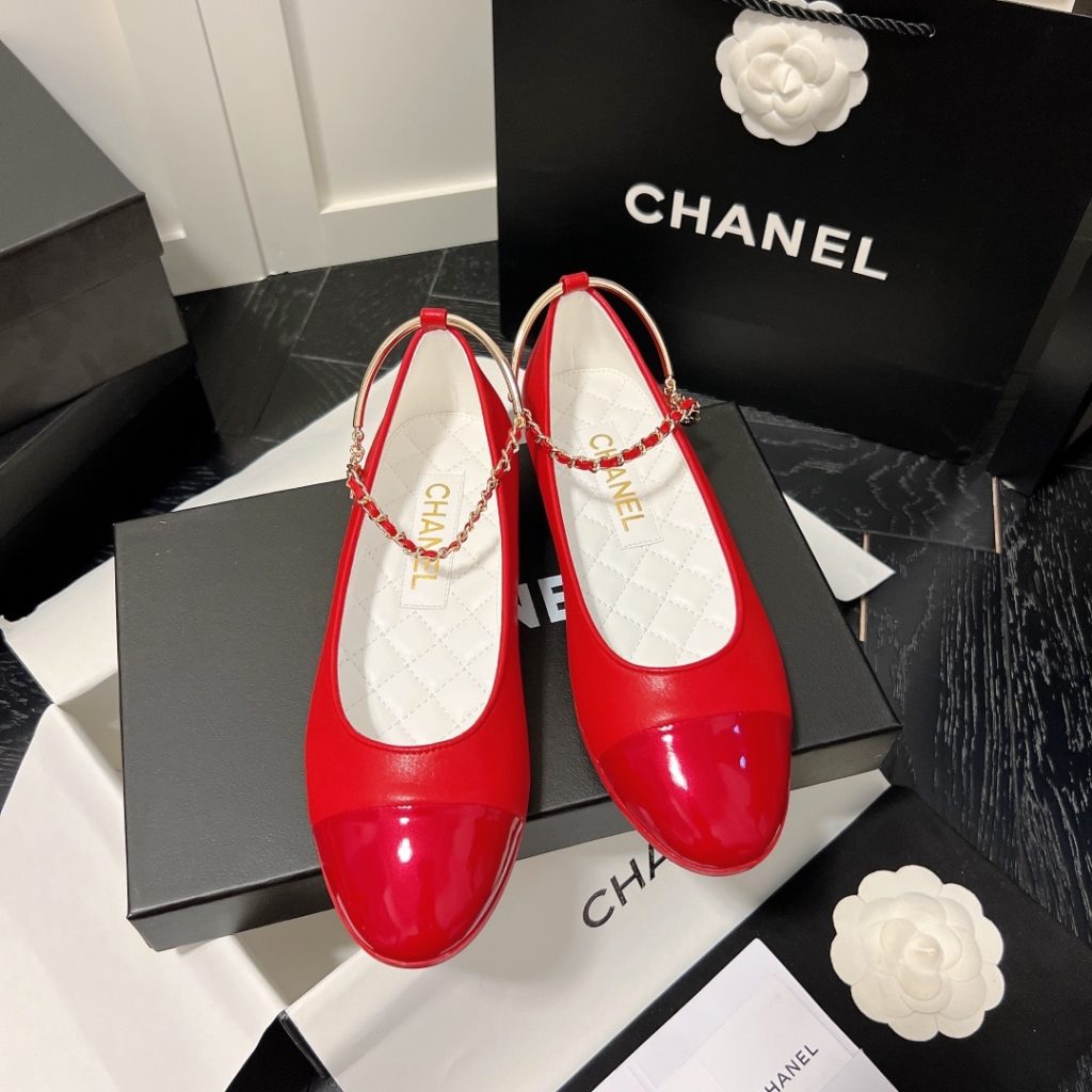 Chanel Interlocking Cc Logo Ballet Flats Red - Image 4