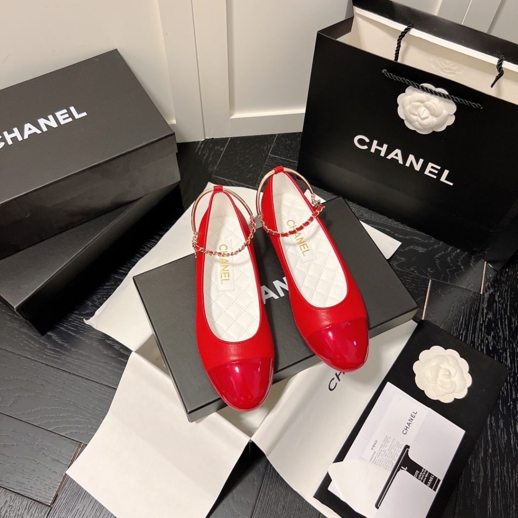 Chanel Interlocking Cc Logo Ballet Flats Red - Image 6