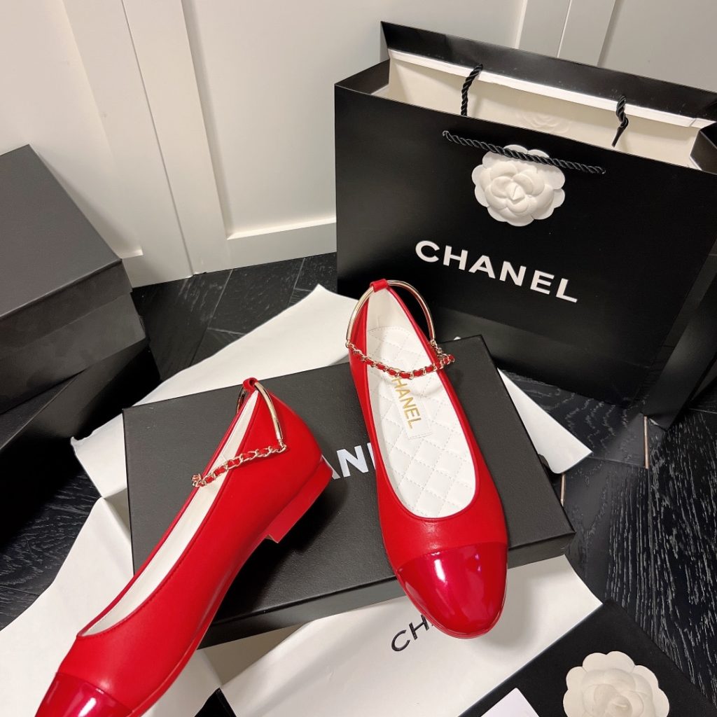 Chanel Interlocking Cc Logo Ballet Flats Red - Image 8