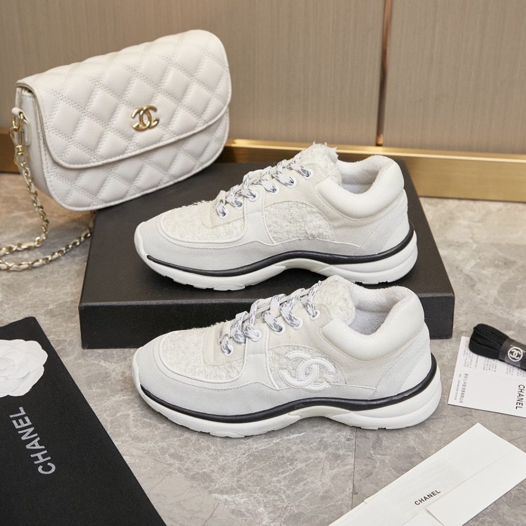 Chanel Velour Tweed Cc Sneaker White - Image 6