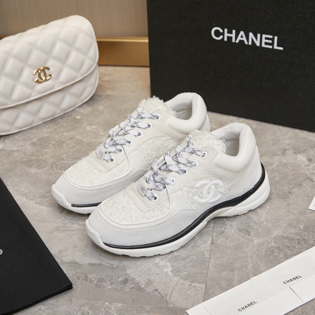 Chanel Velour Tweed Cc Sneaker White - Image 9